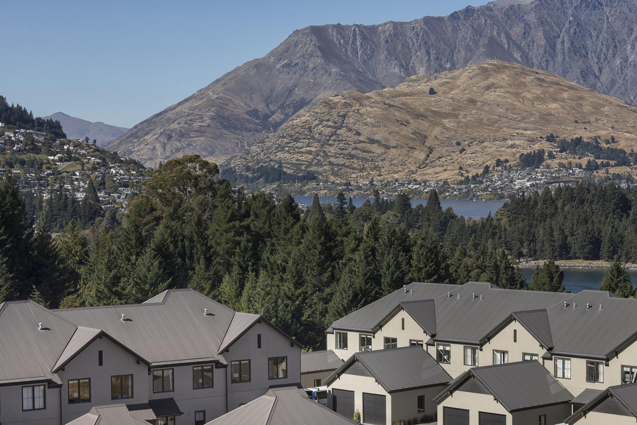 Platinum Queenstown Exterior photo